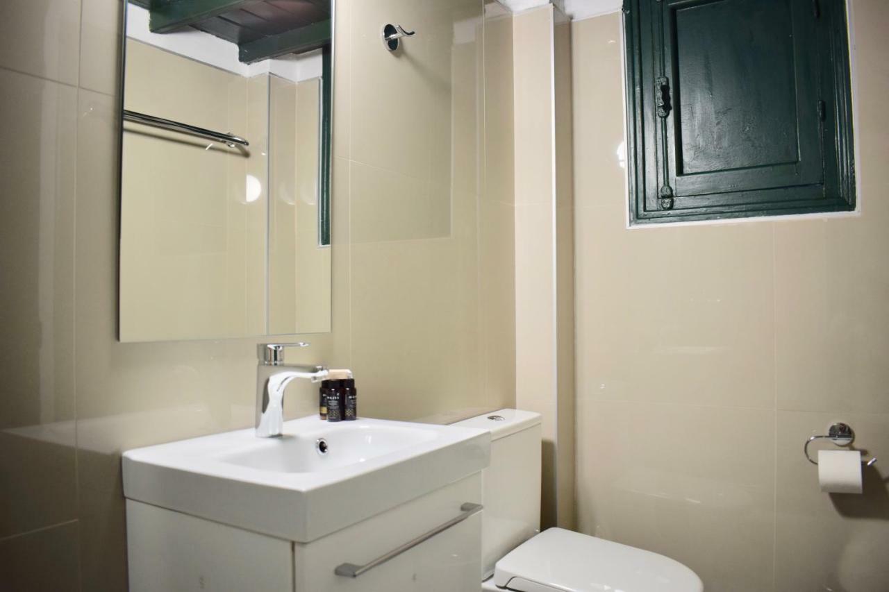 Central 2-Bedroom Apartment With Rooftop Access! Ep9G Athens Exterior photo