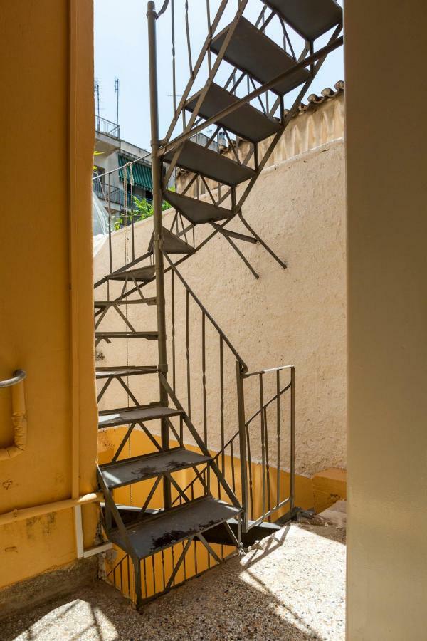 Central 2-Bedroom Apartment With Rooftop Access! Ep9G Athens Exterior photo