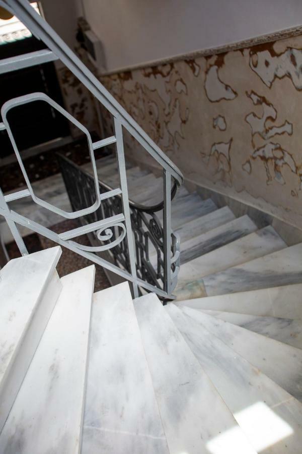 Central 2-Bedroom Apartment With Rooftop Access! Ep9G Athens Exterior photo